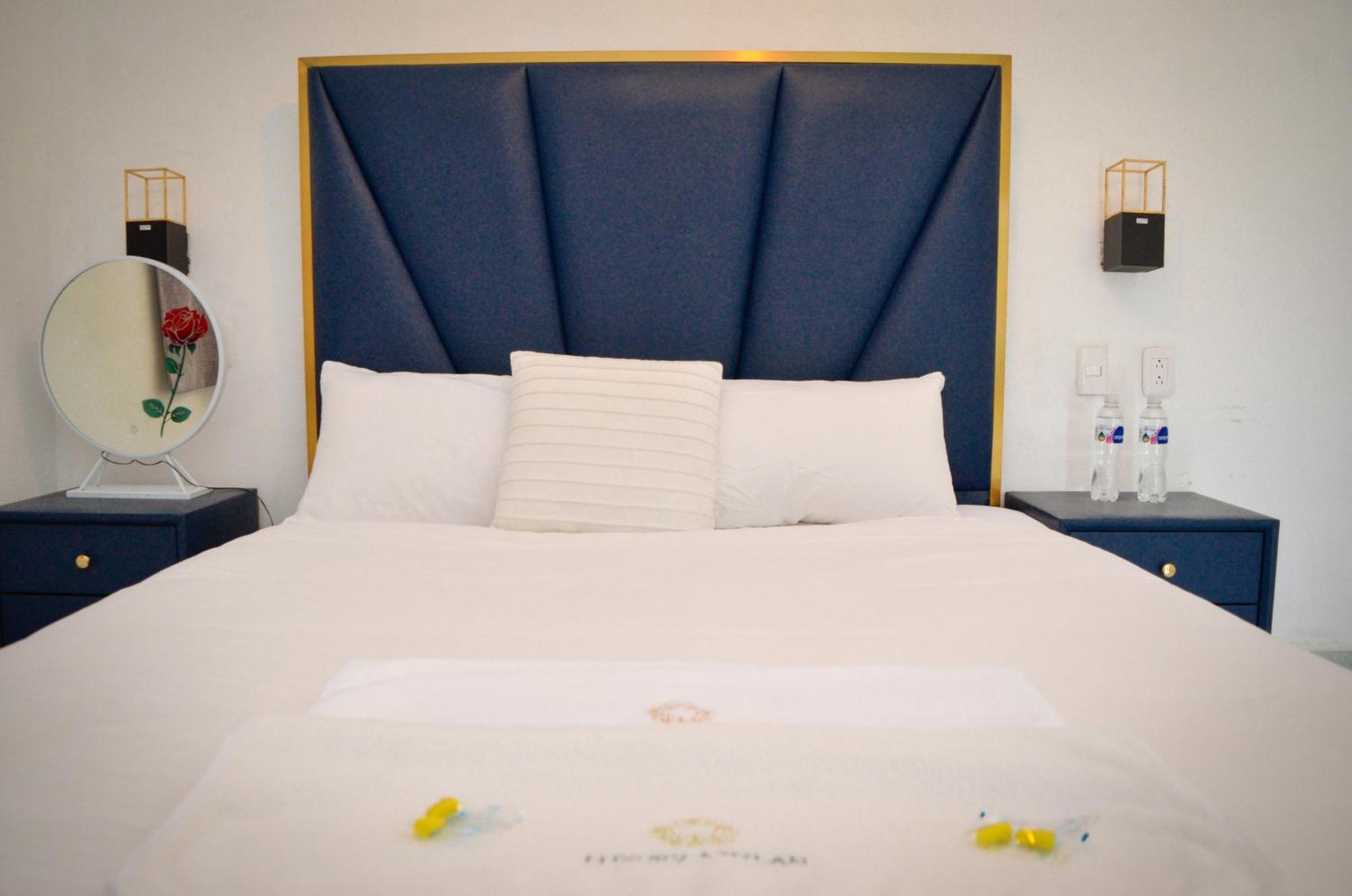 Luxury Atitlan Suites San Pedro La Laguna Bagian luar foto